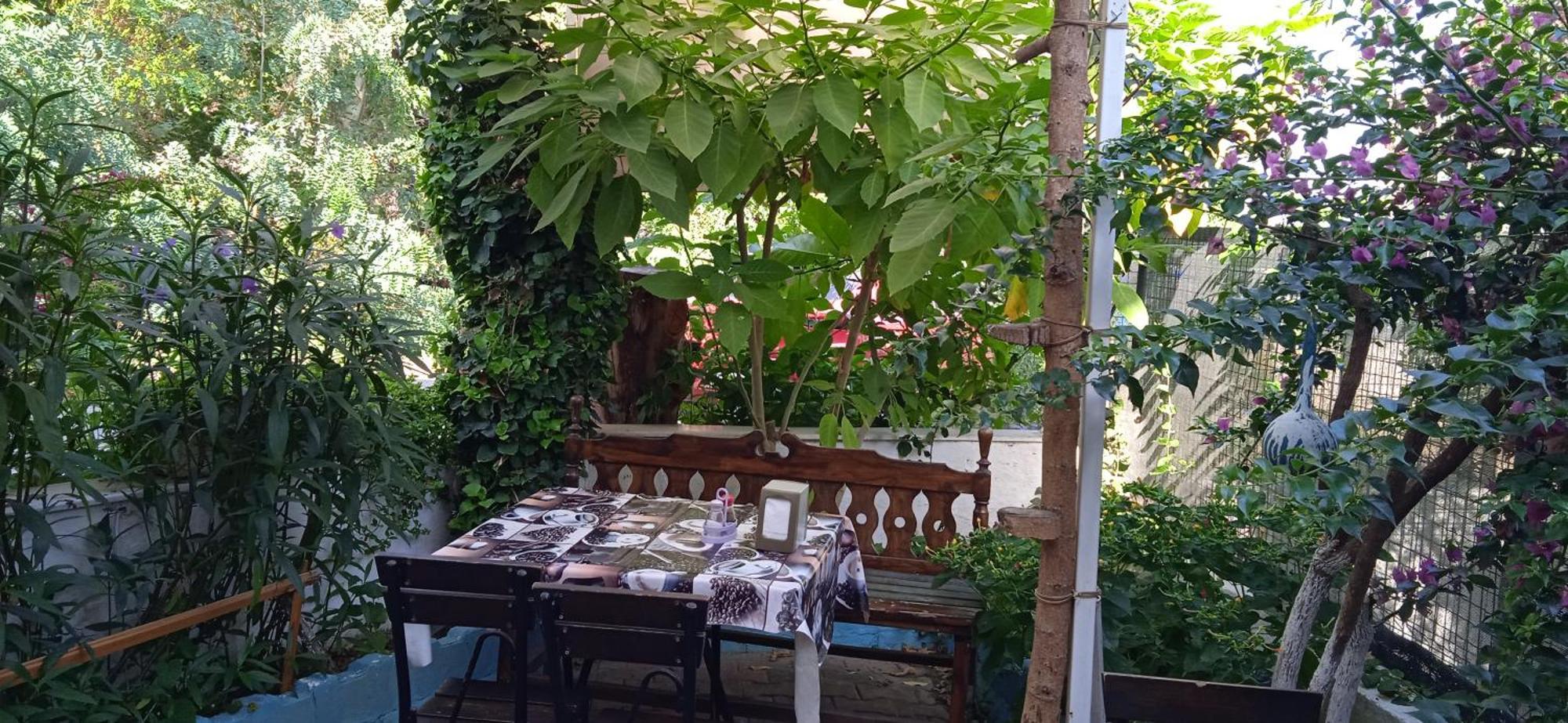 Samos Apart Pension กุเซลชามิล ภายนอก รูปภาพ
