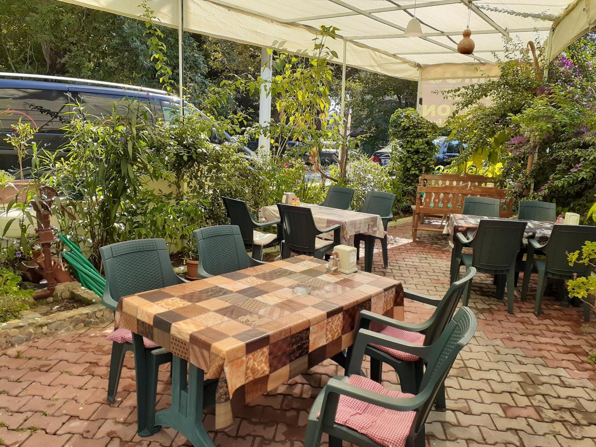 Samos Apart Pension กุเซลชามิล ภายนอก รูปภาพ