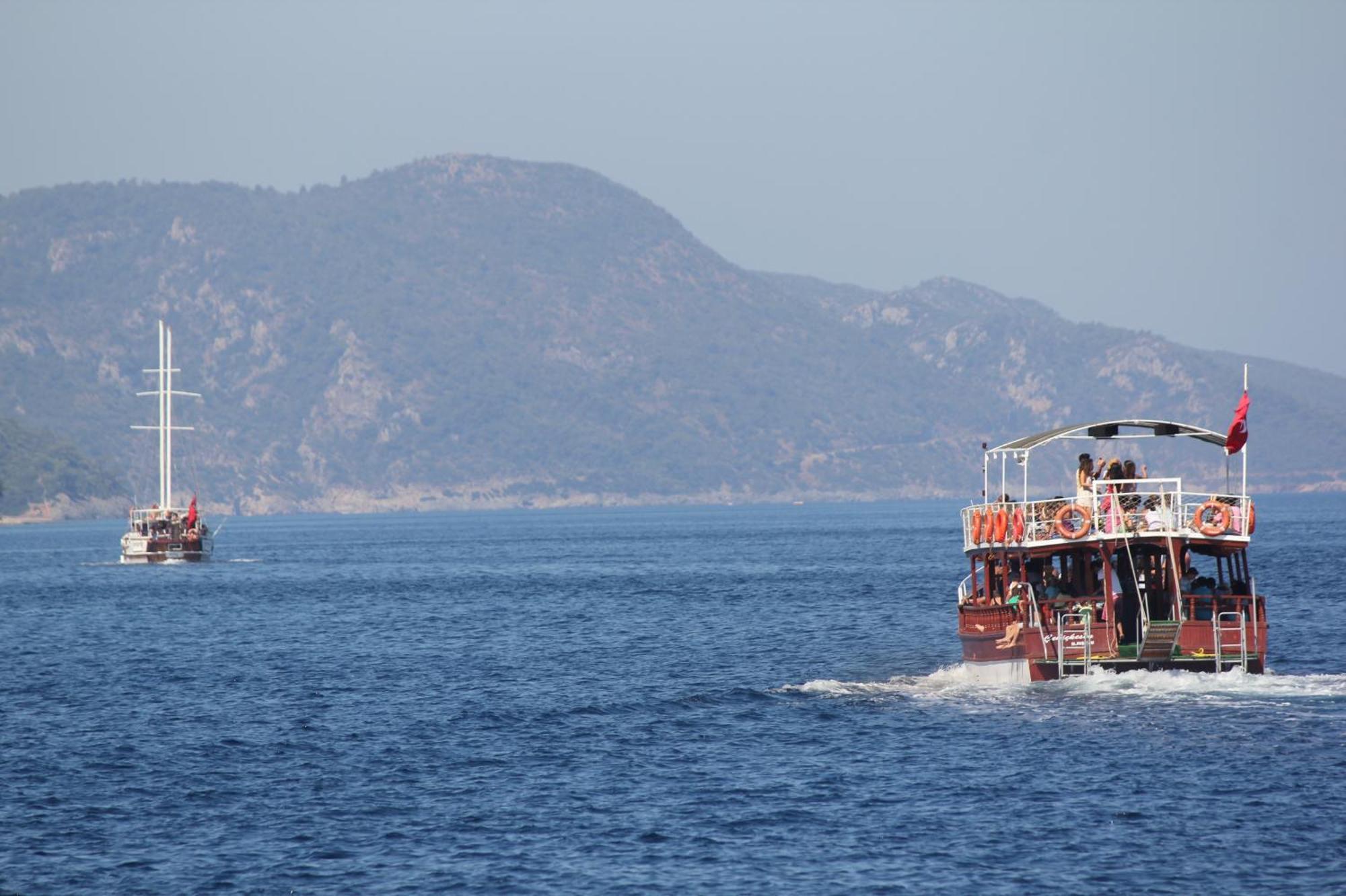 Samos Apart Pension กุเซลชามิล ภายนอก รูปภาพ