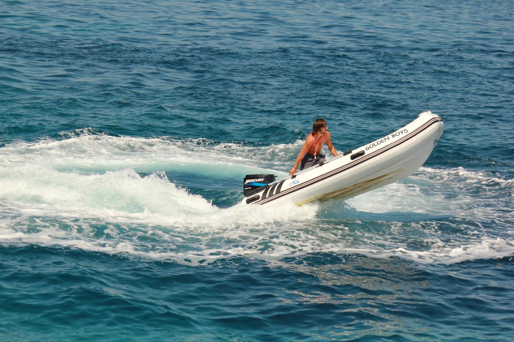 Samos Apart Pension กุเซลชามิล ภายนอก รูปภาพ
