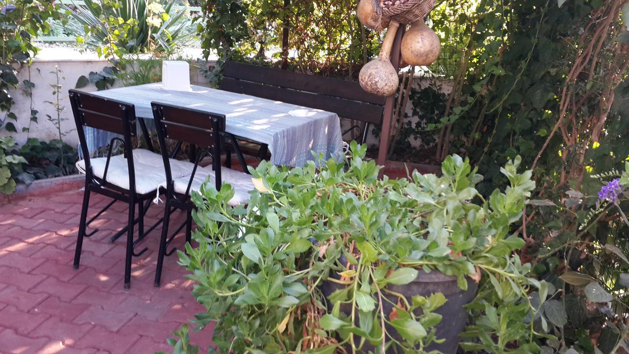 Samos Apart Pension กุเซลชามิล ภายนอก รูปภาพ